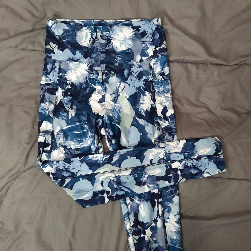 Bally high waisted athletic leggings size M